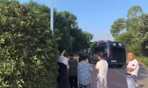 母亲与两儿子水库溺亡？知情人称与家庭矛盾有关，当地：警方正在调查缩略图